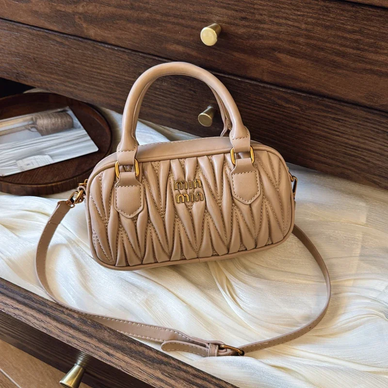Luxury Lifestyle Design - Borsa a Spalla Elegante in Pelle